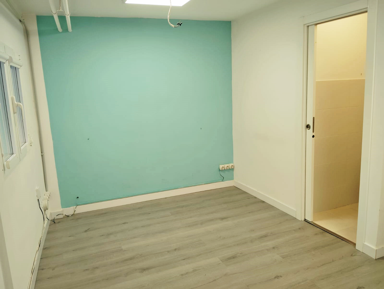 IMG-20250923-WA0054 Imagen 11 - Local en venta en Calle de Agustín Rojas, Ciudad Jardín, Chamartín, Madrid